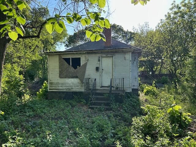 3912 Virginia Street