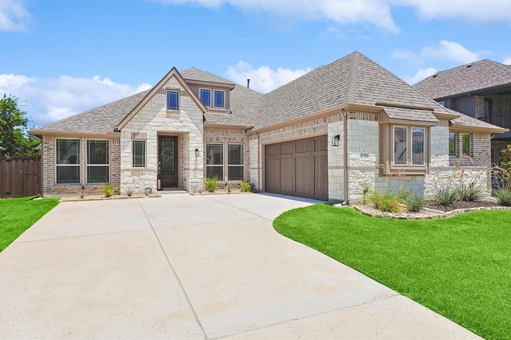 670 Moss Grove Drive
