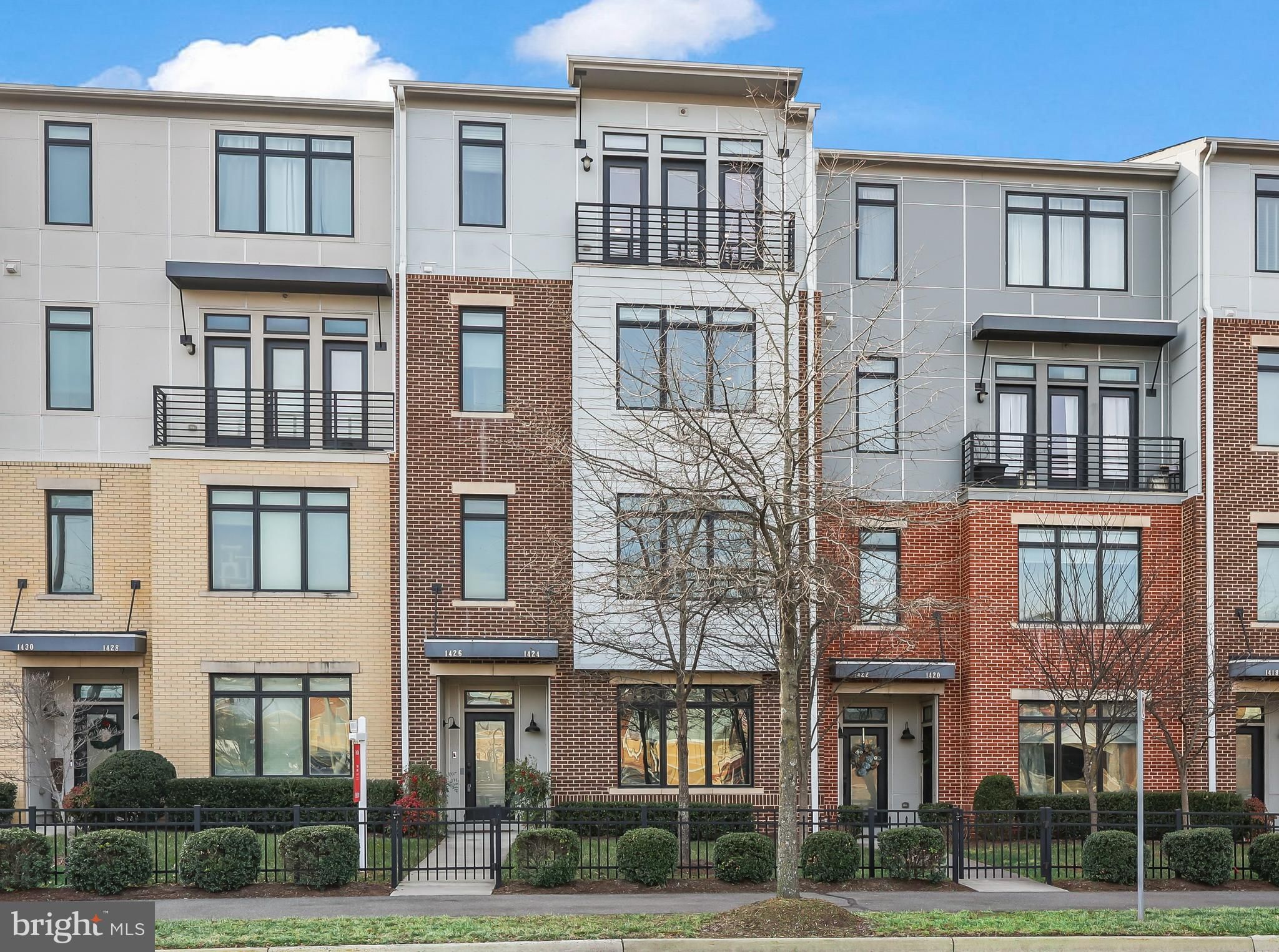 1426 Ribbon Limestone Terrace Se