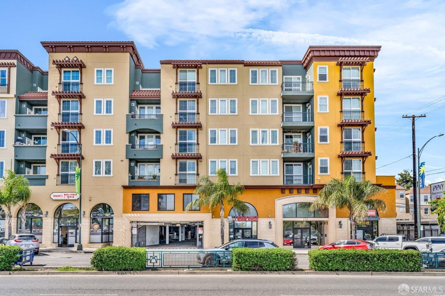 151 El Camino Real None 402