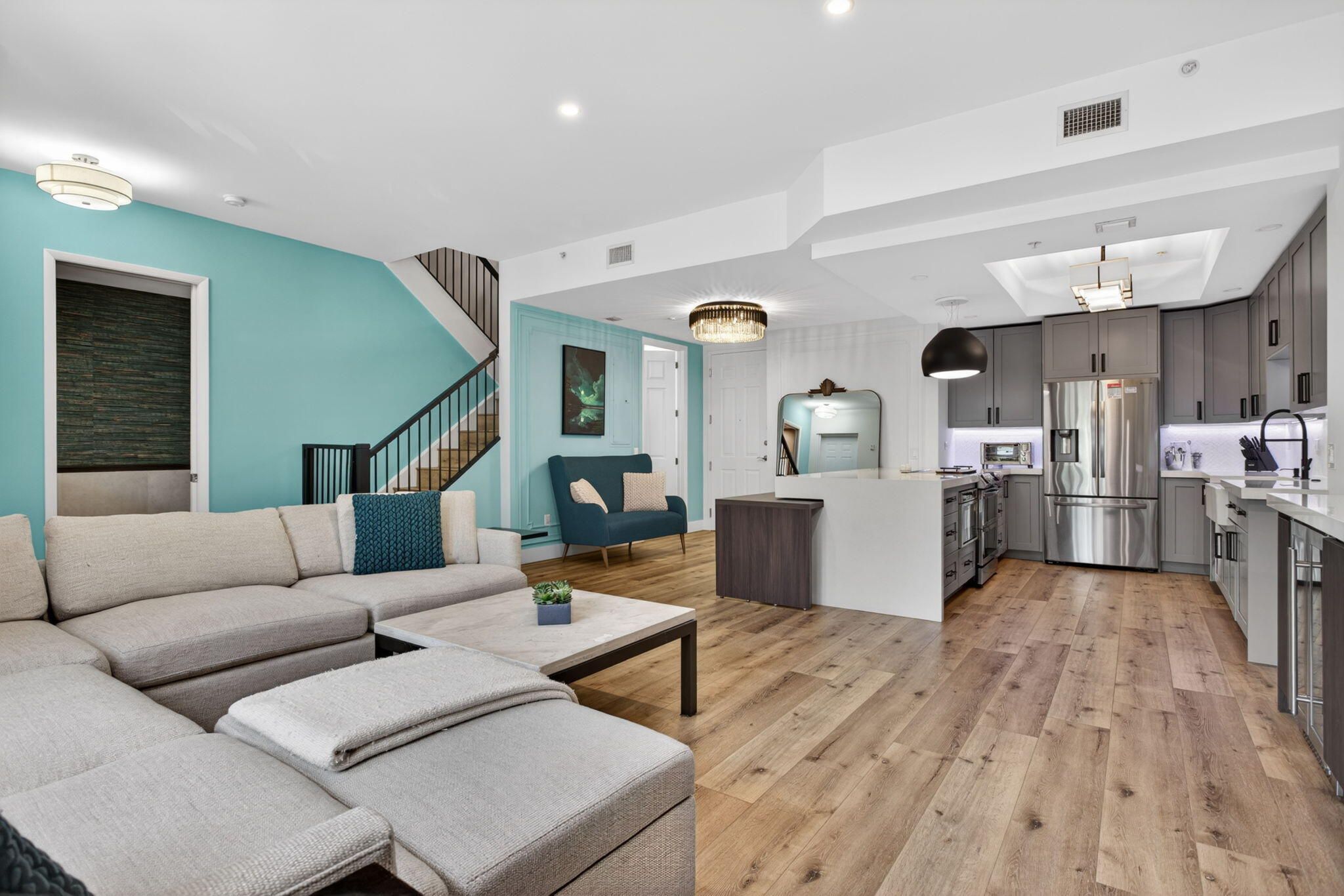 2609 Ne 14th Avenue 105