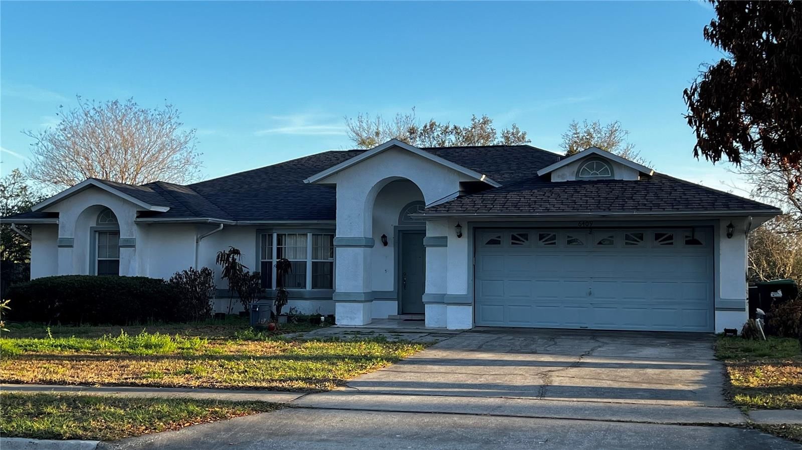 6409 Royal Tern Street