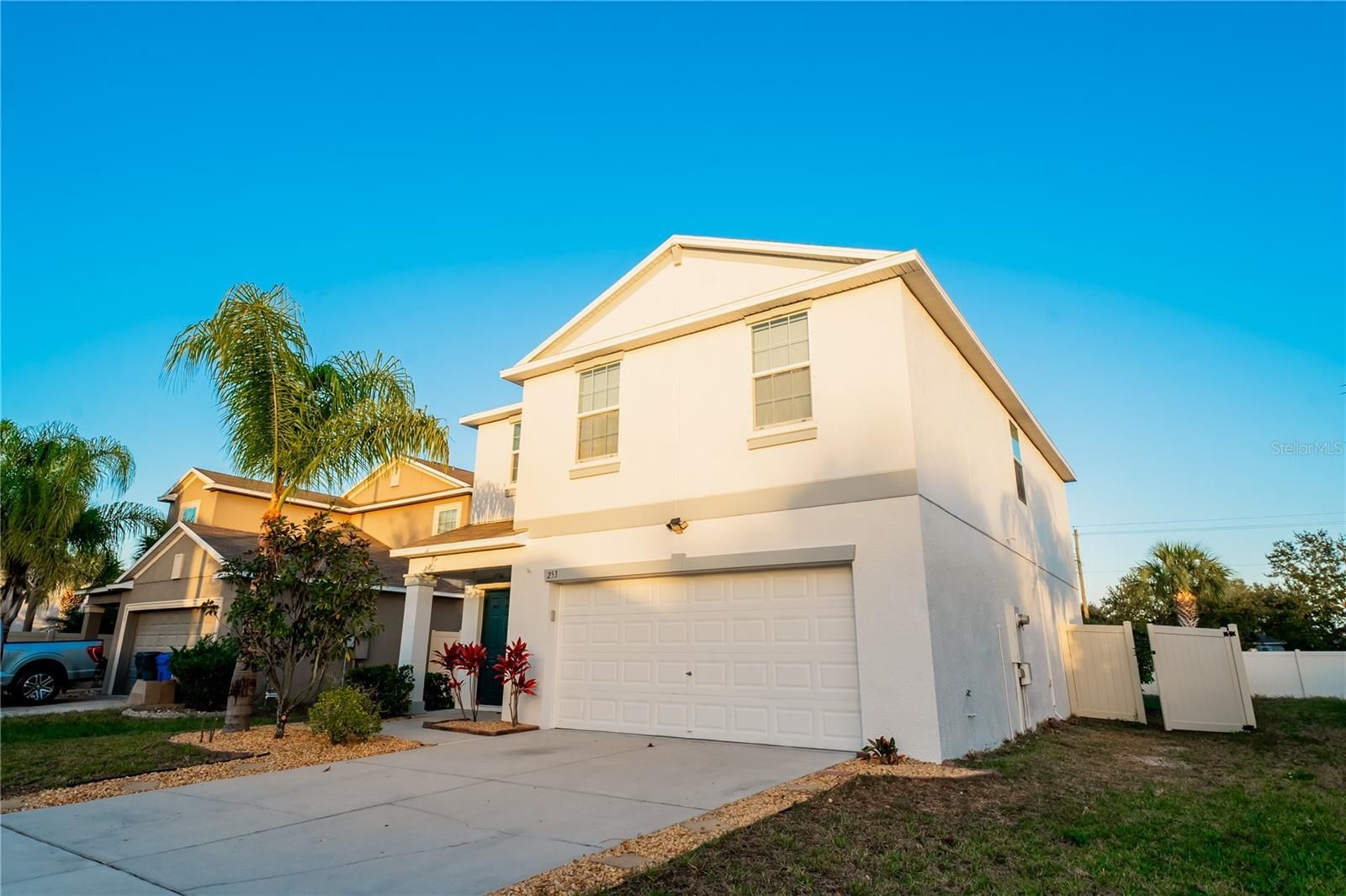 253 Cascade Bend Drive