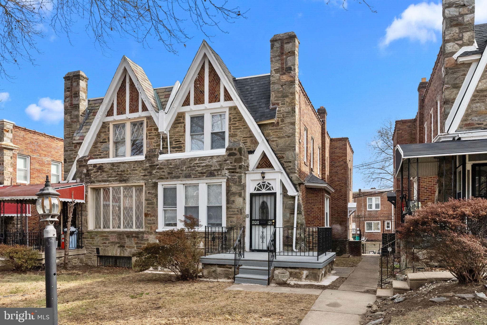 5718 Woodbine Avenue