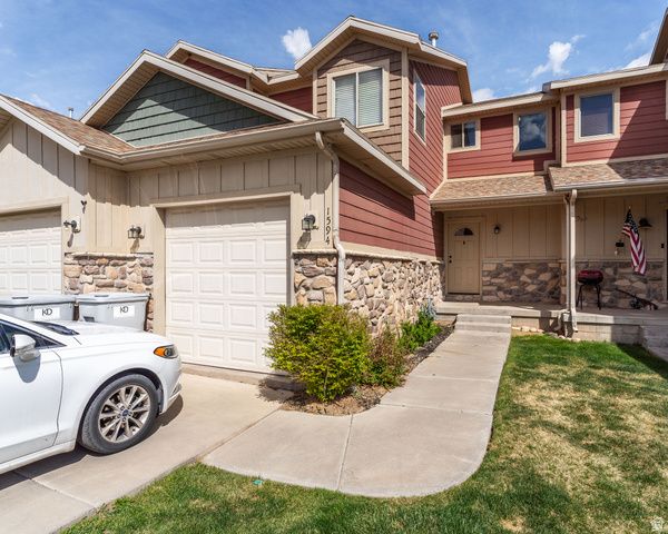 1594 W Partridge Dr