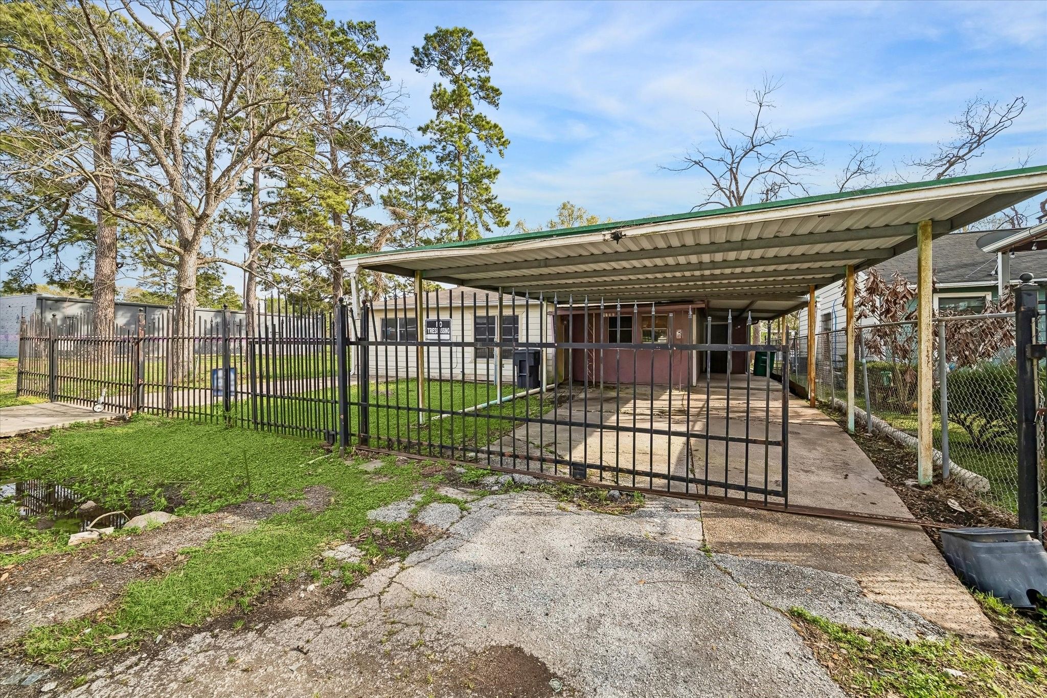 5930 Guadalupe Street