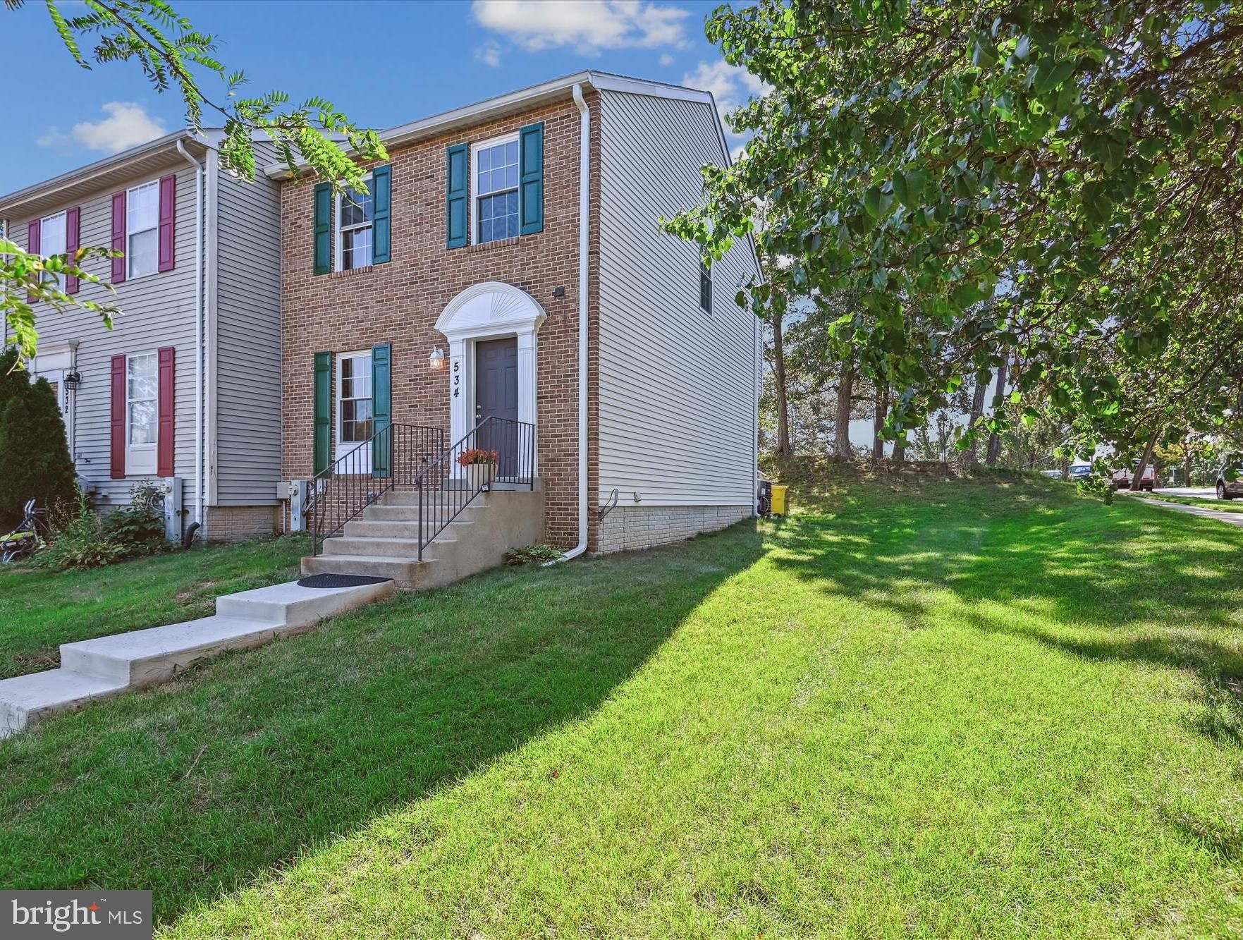 534 Imperial Square