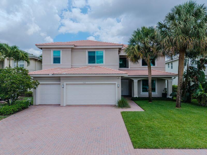 163 Bella Vista Way