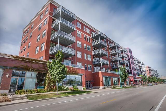601 E Erie Street 314