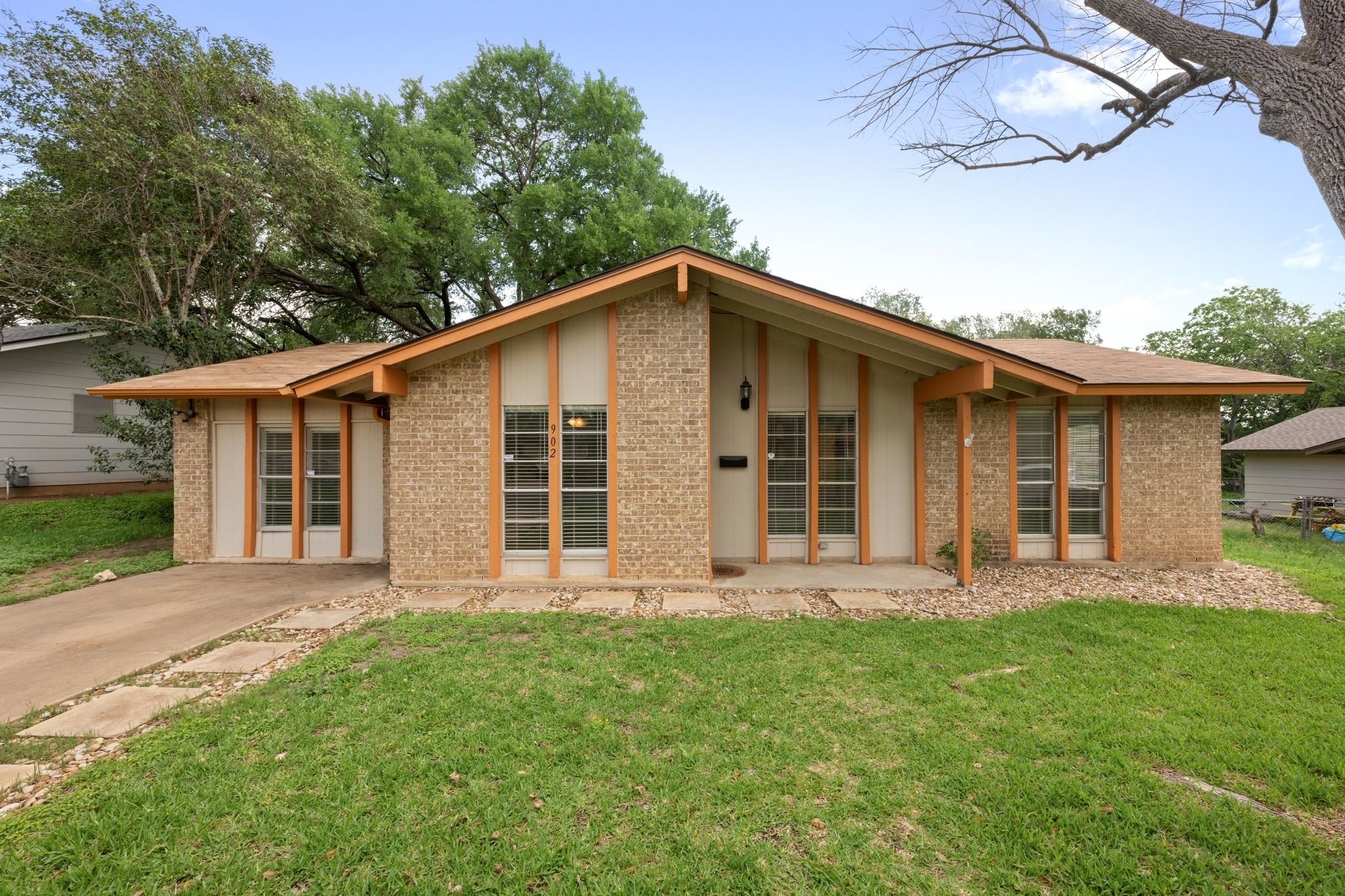 902 Emerald Wood Drive