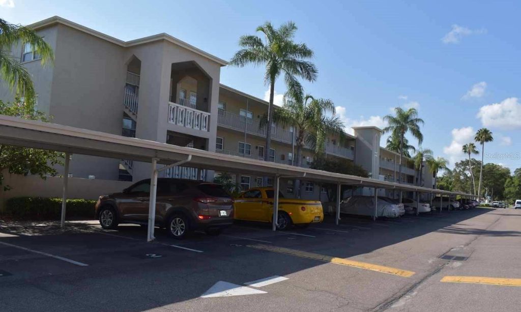 Heather Lake Condominiums