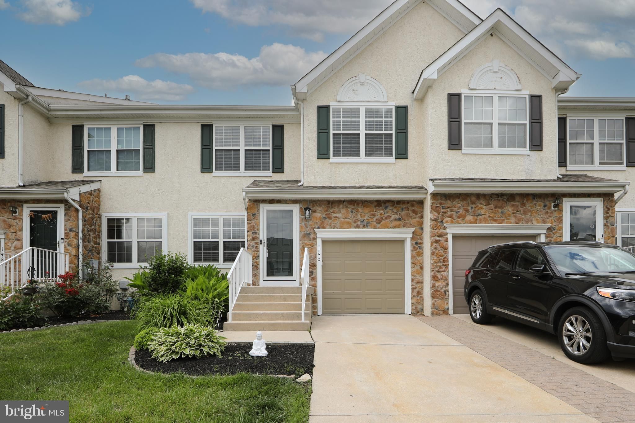 140 Hearthstone Lane