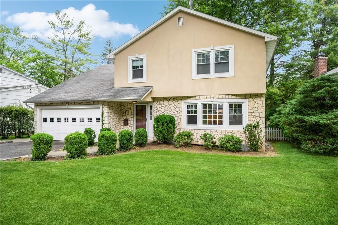 5 Loewen Court