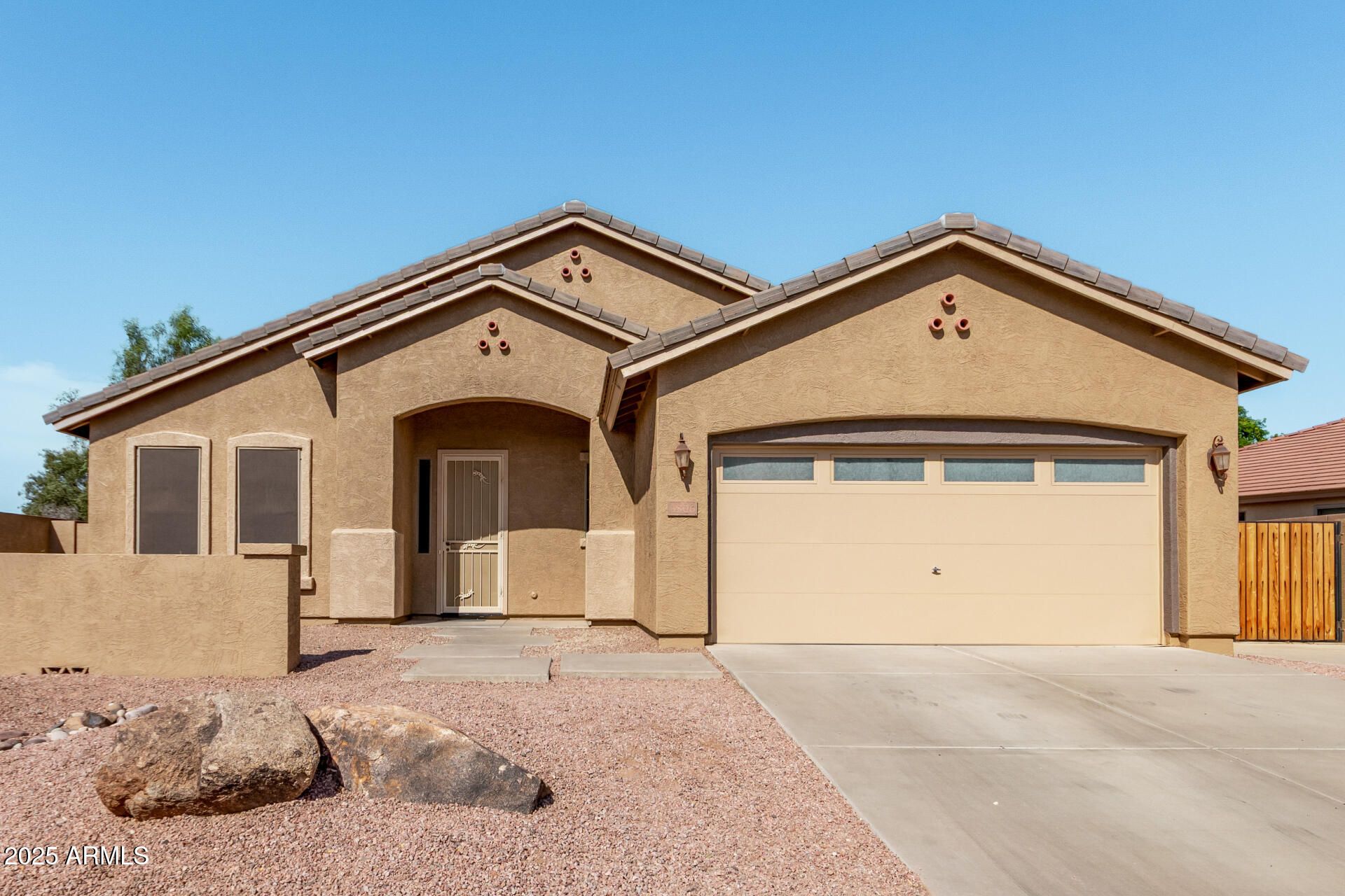 3806 E Packard Drive