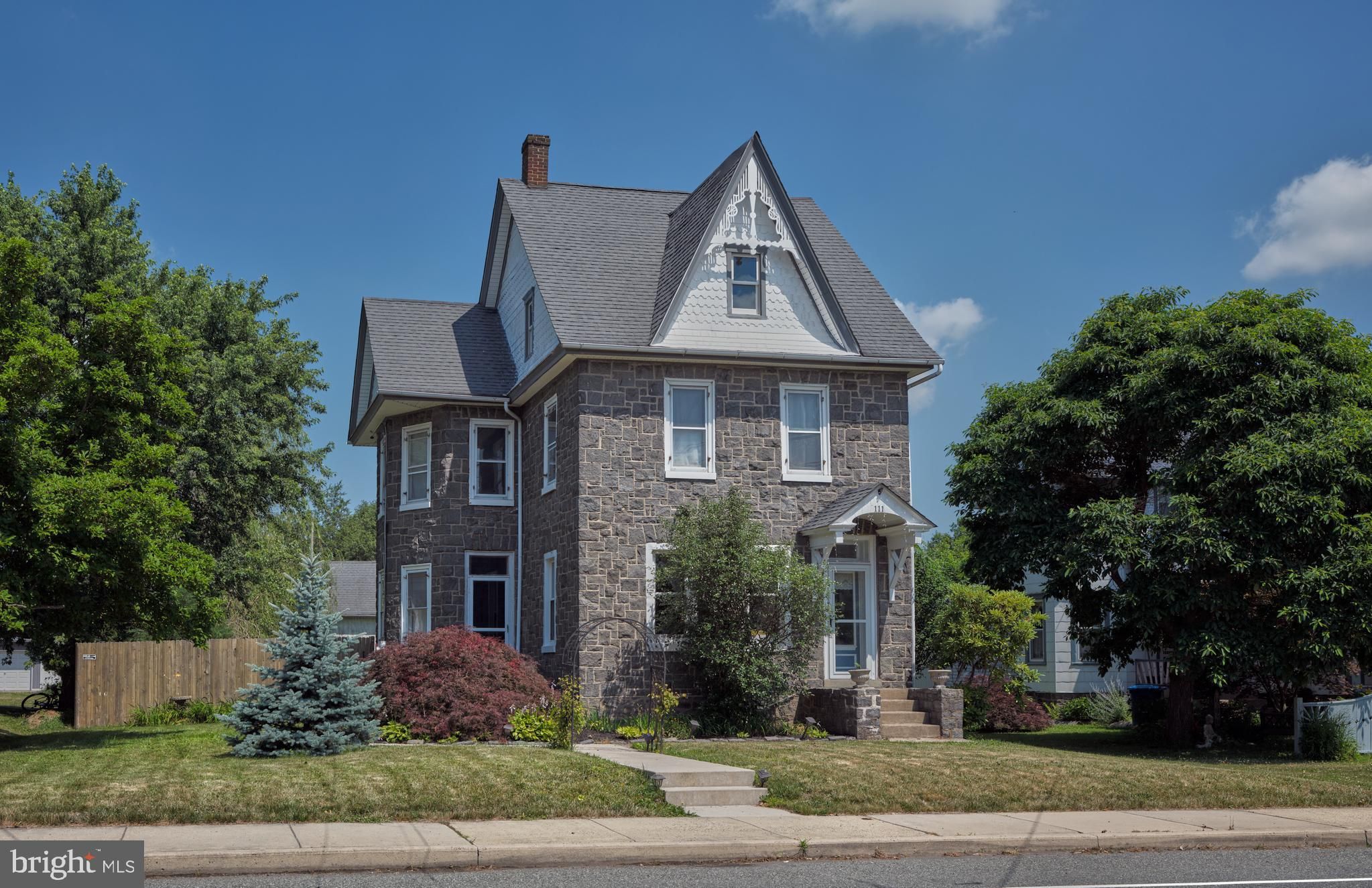 111 E Broad Street