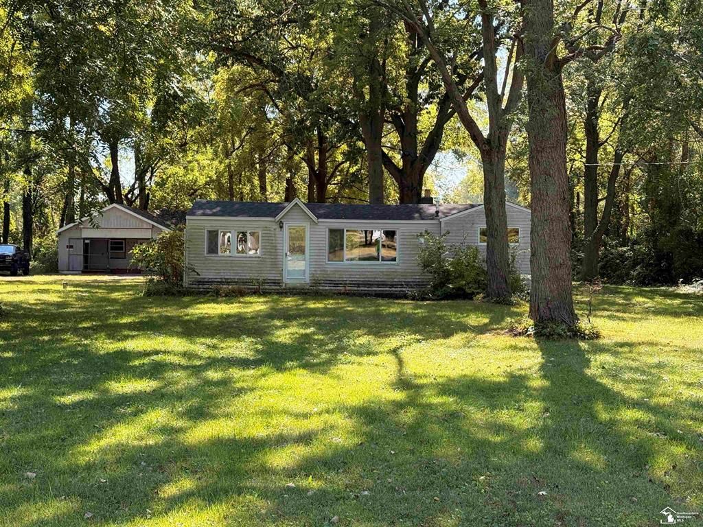 2807 W Smith Road