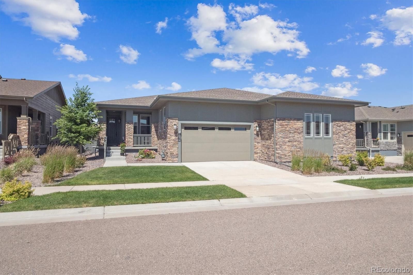 1976 Canyonpoint Lane