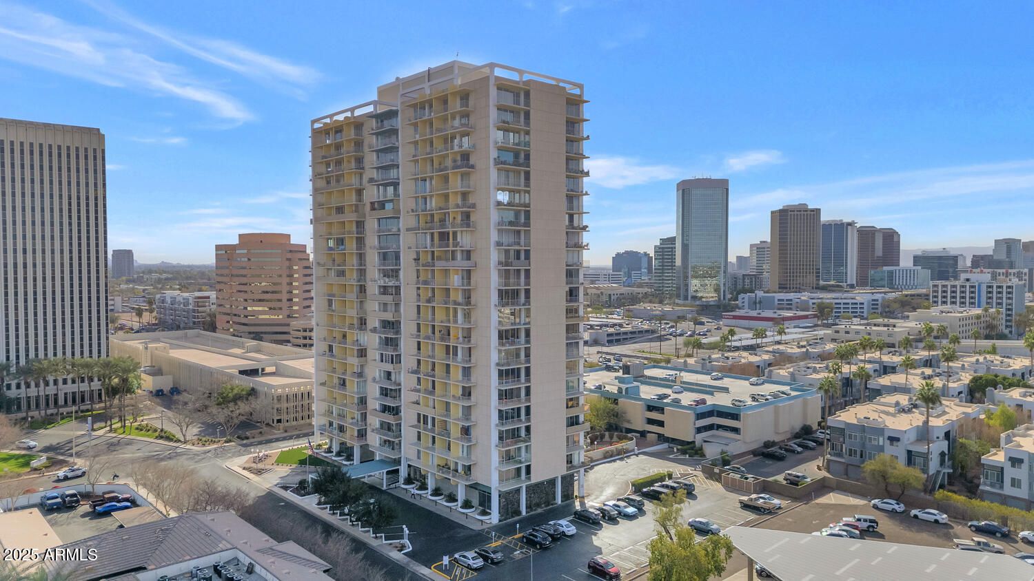 207 W Clarendon Avenue H10