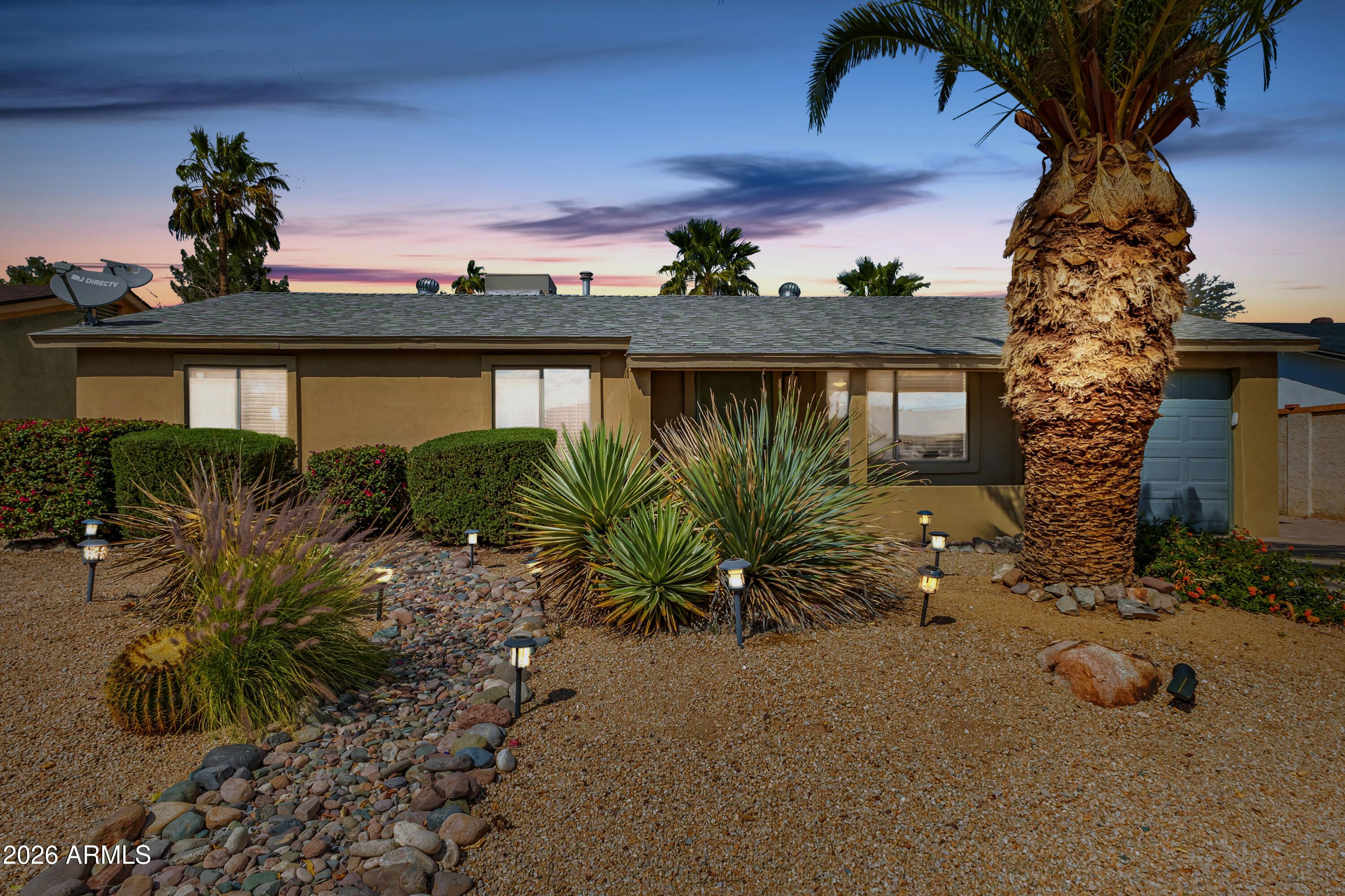 3932 E Surrey Avenue