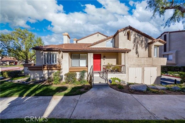 5 Mountain Shadows Pl