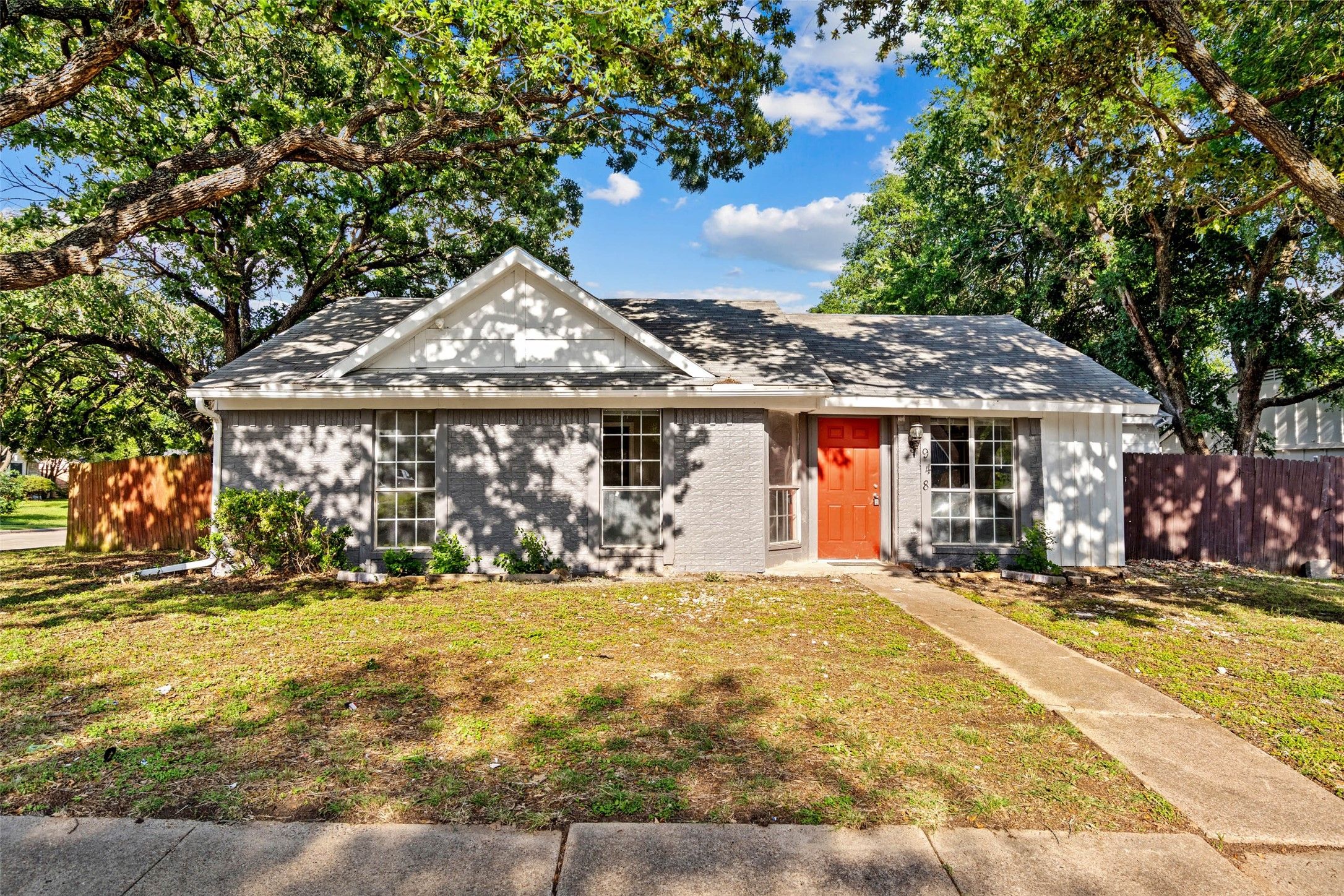 948 Carom Way