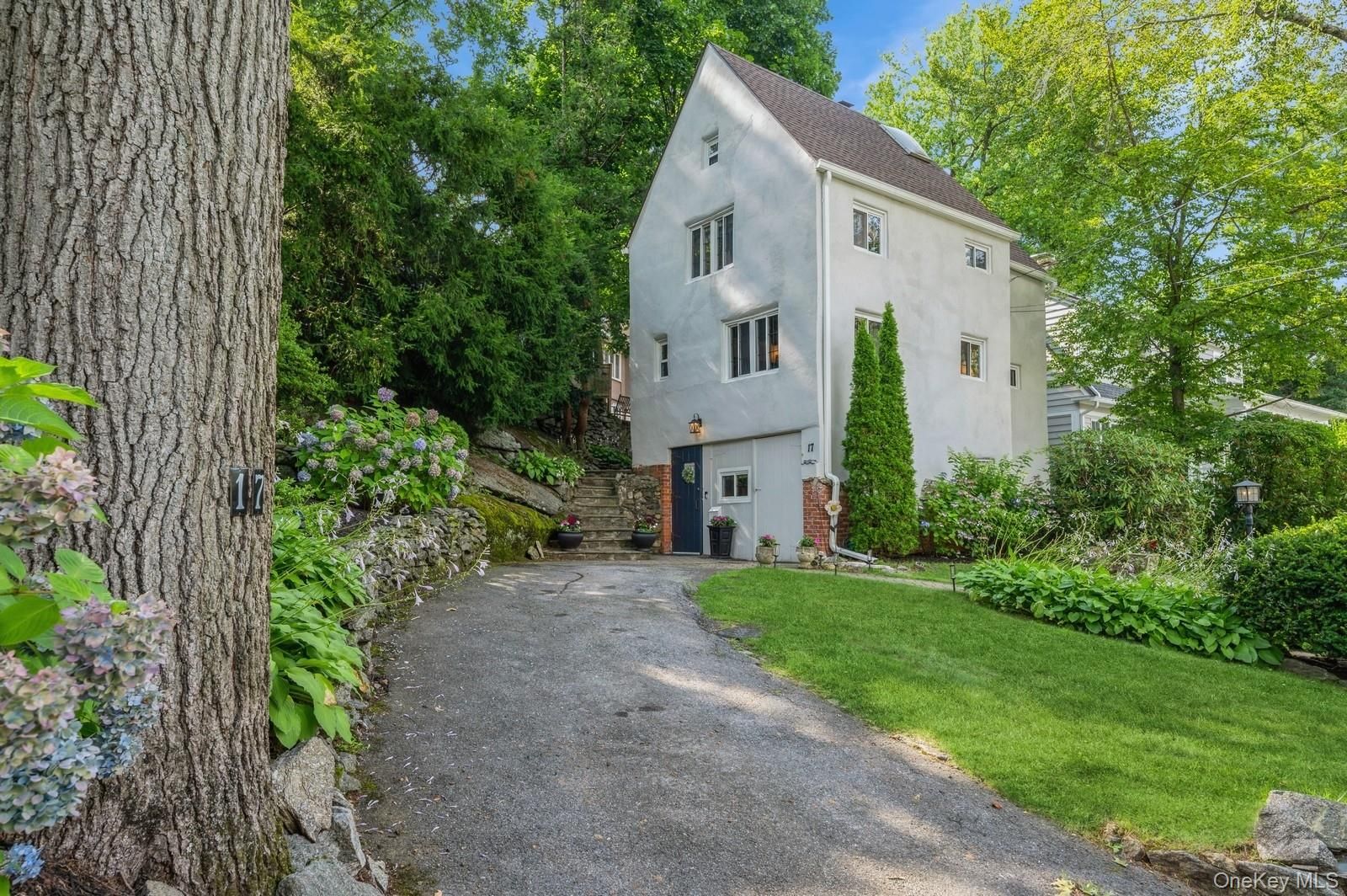 17 Valley Road