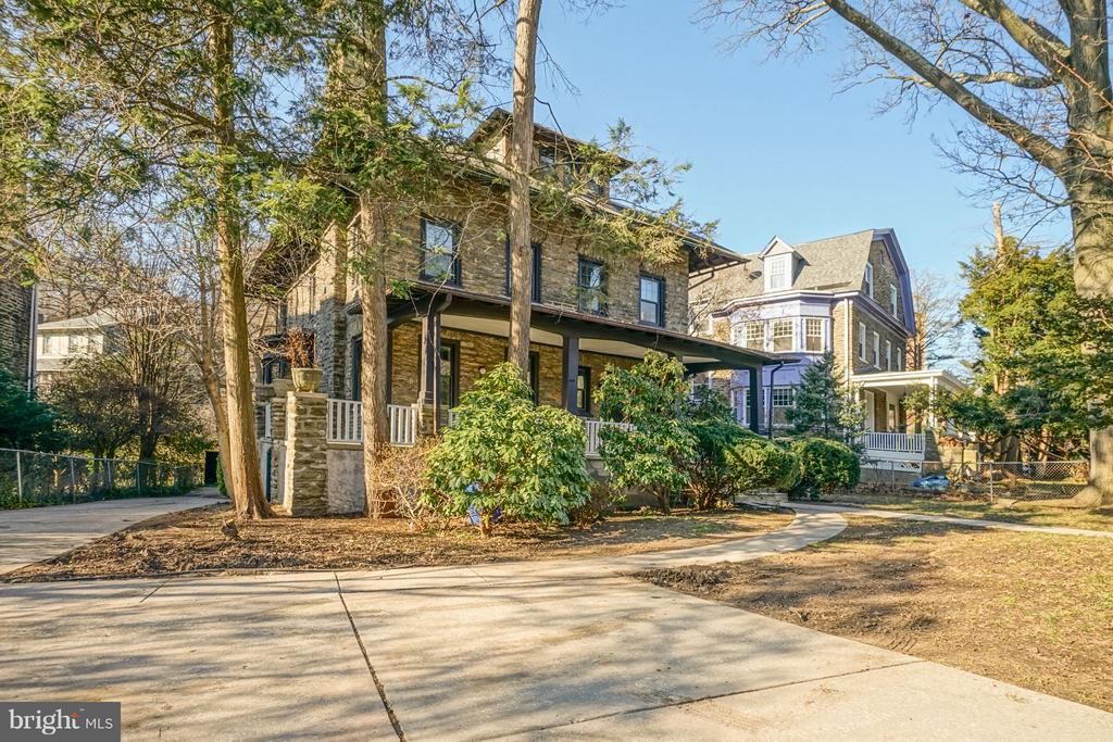 6516 Lincoln Drive Philadelphia, Pennsylvania