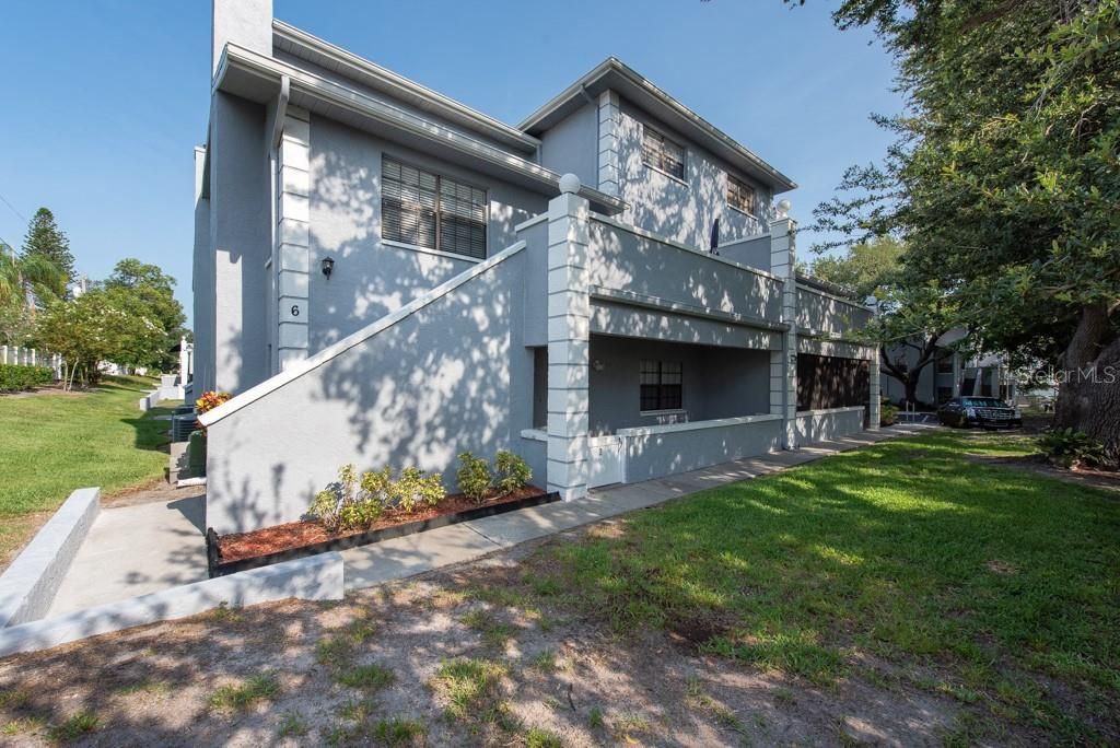 5728 Calais Boulevard N 2