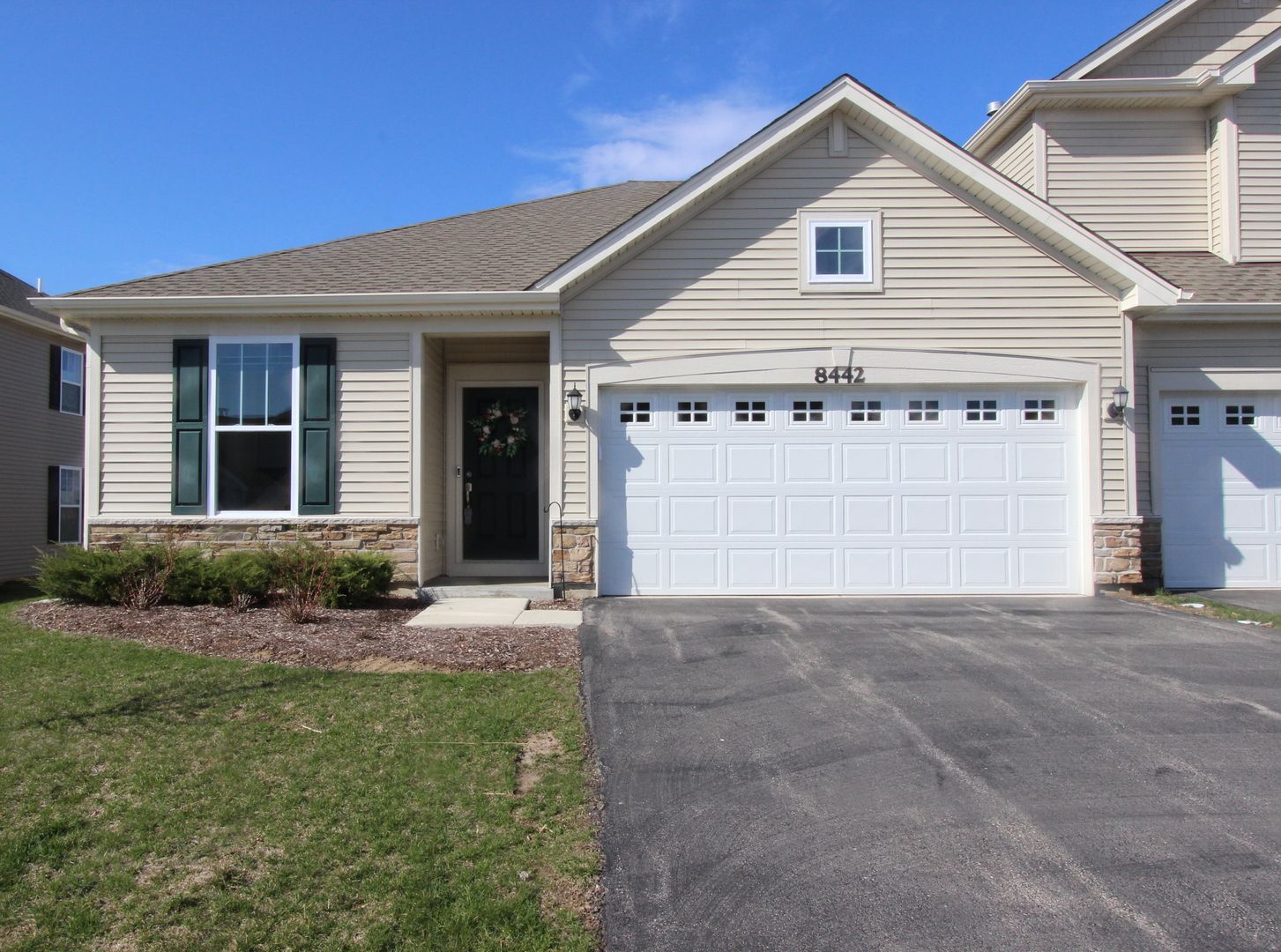 8442 Redbud Court