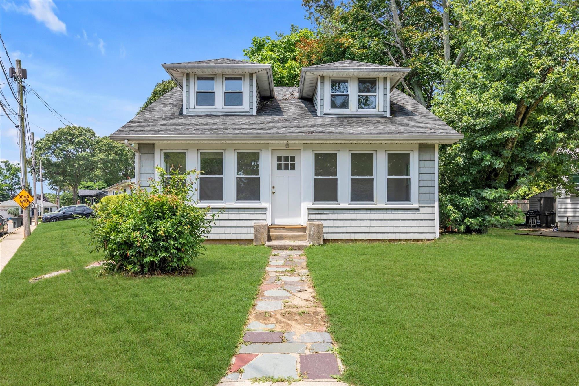 45 Lakeview Avenue