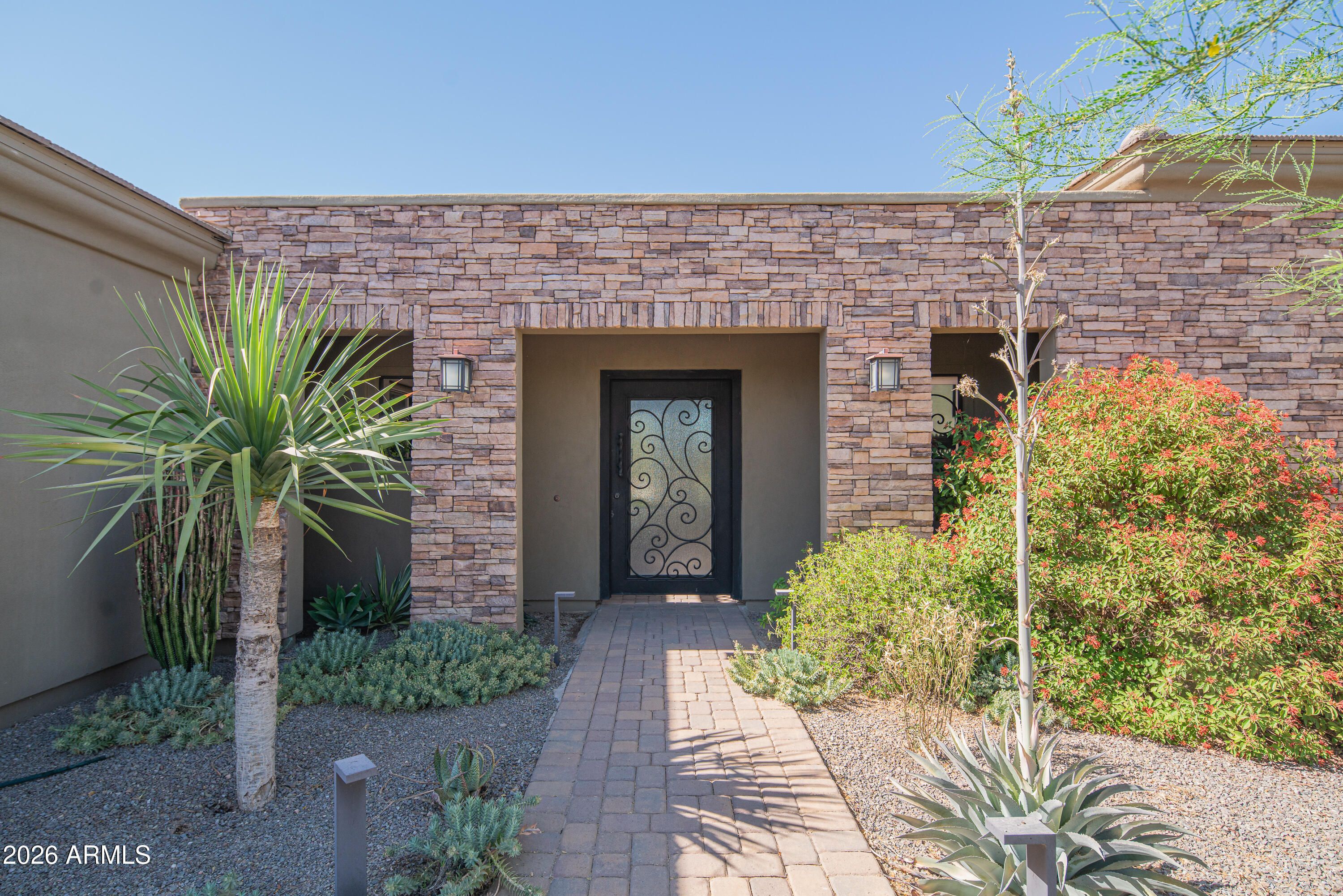 1110 W Creek Canyon Road
