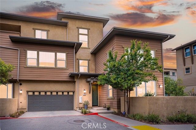7423 Solstice Place