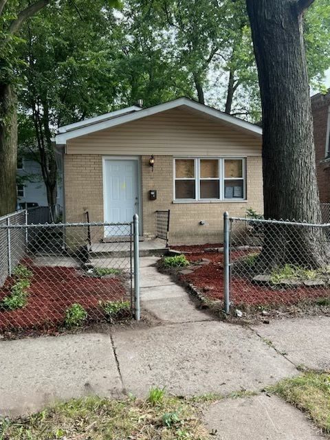 255 W 117th Street