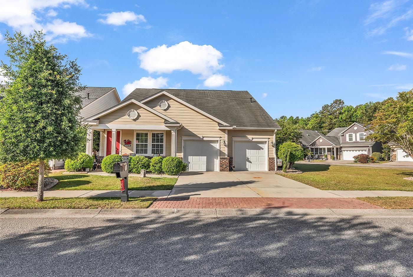 1605 Legends Ave.