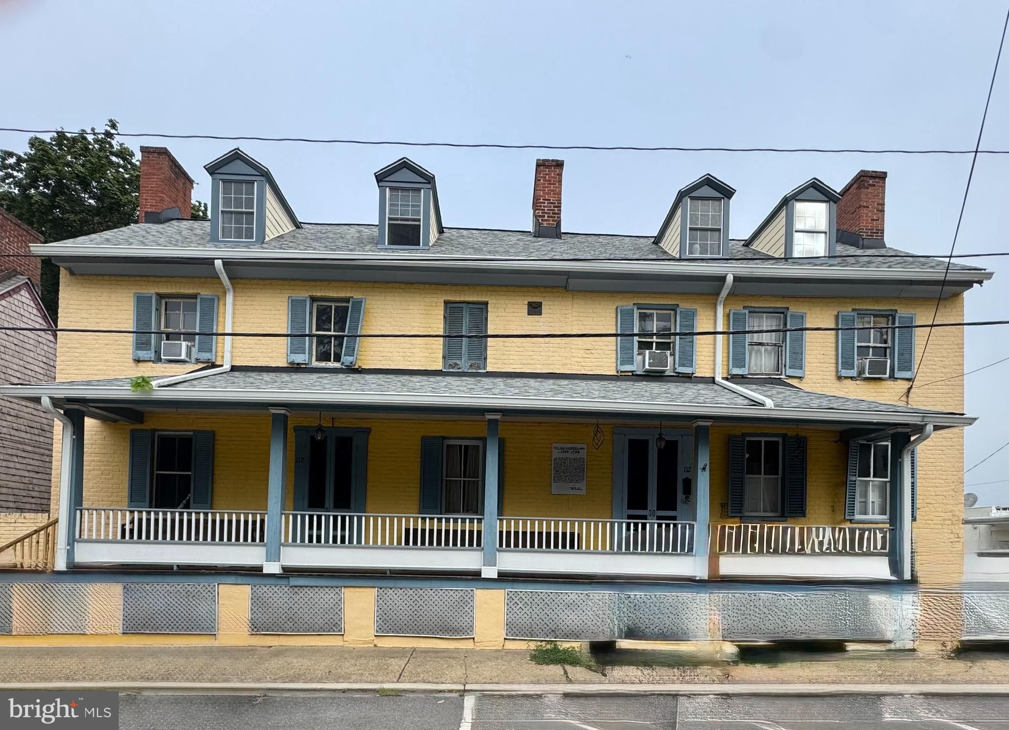 112 S Commerce Street