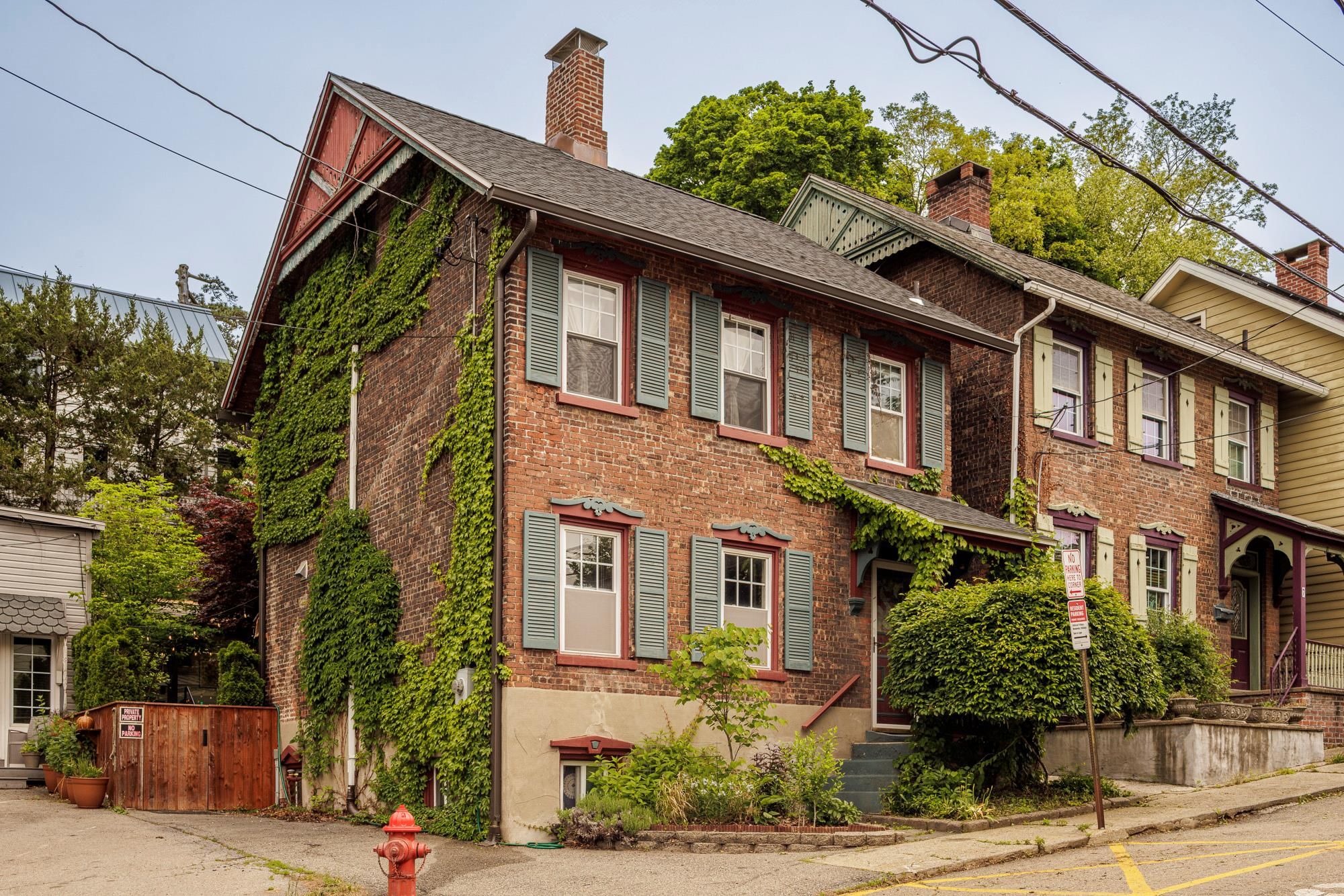 5 Railroad Avenue