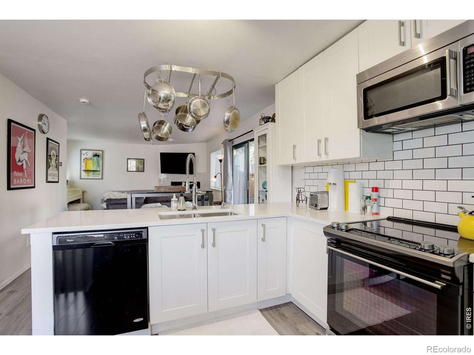 1031 Portland Place 4