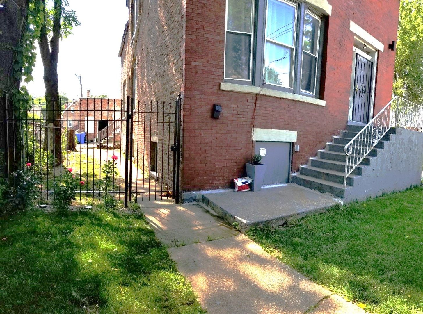 6714 S Ada Street
