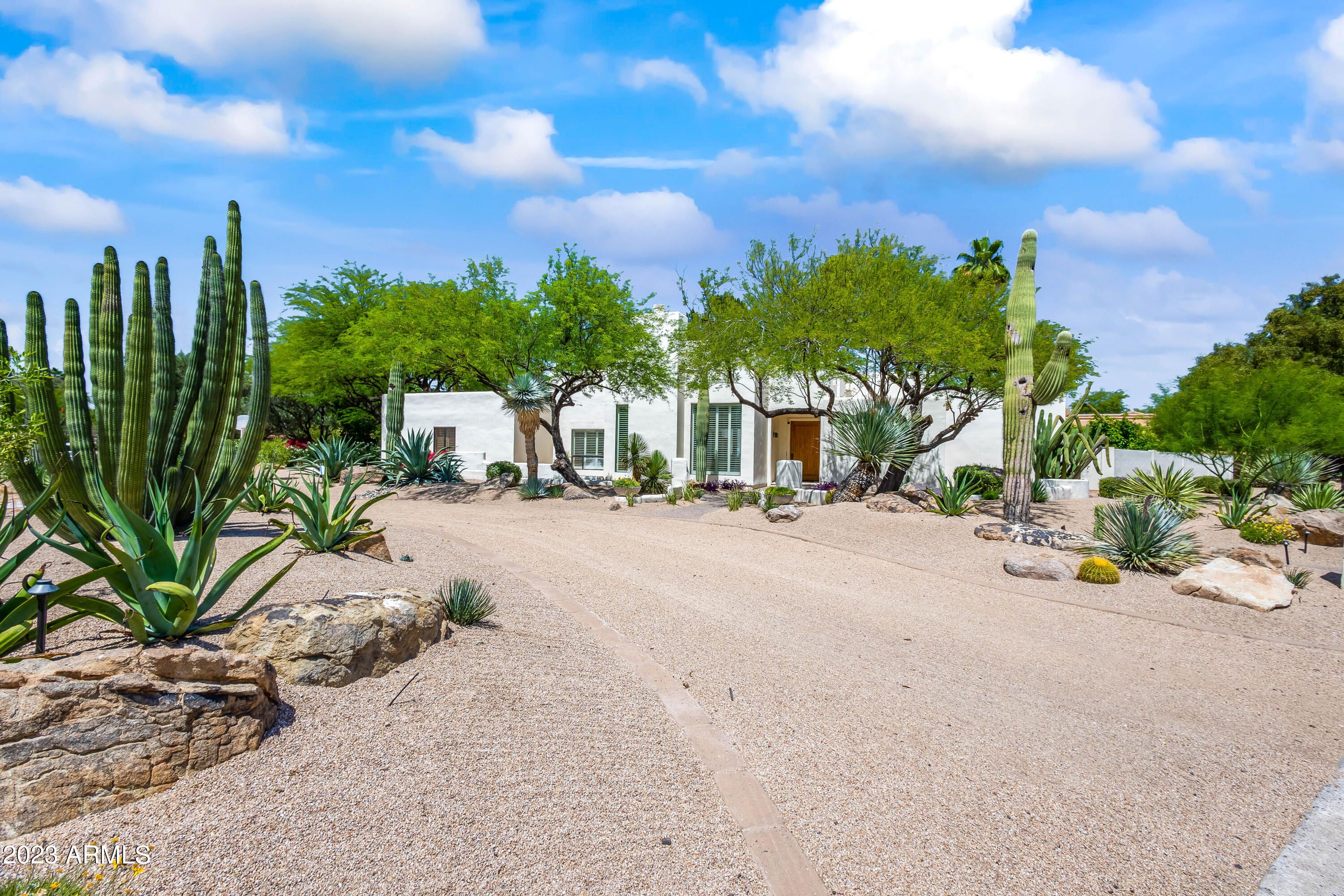 5302 E Sahuaro Drive