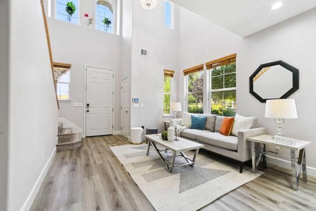 280 Wildhorse Court