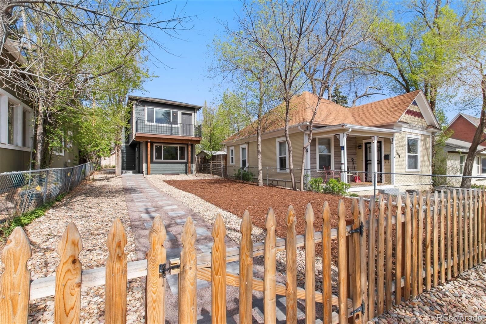 2020 W Pikes Peak Avenue