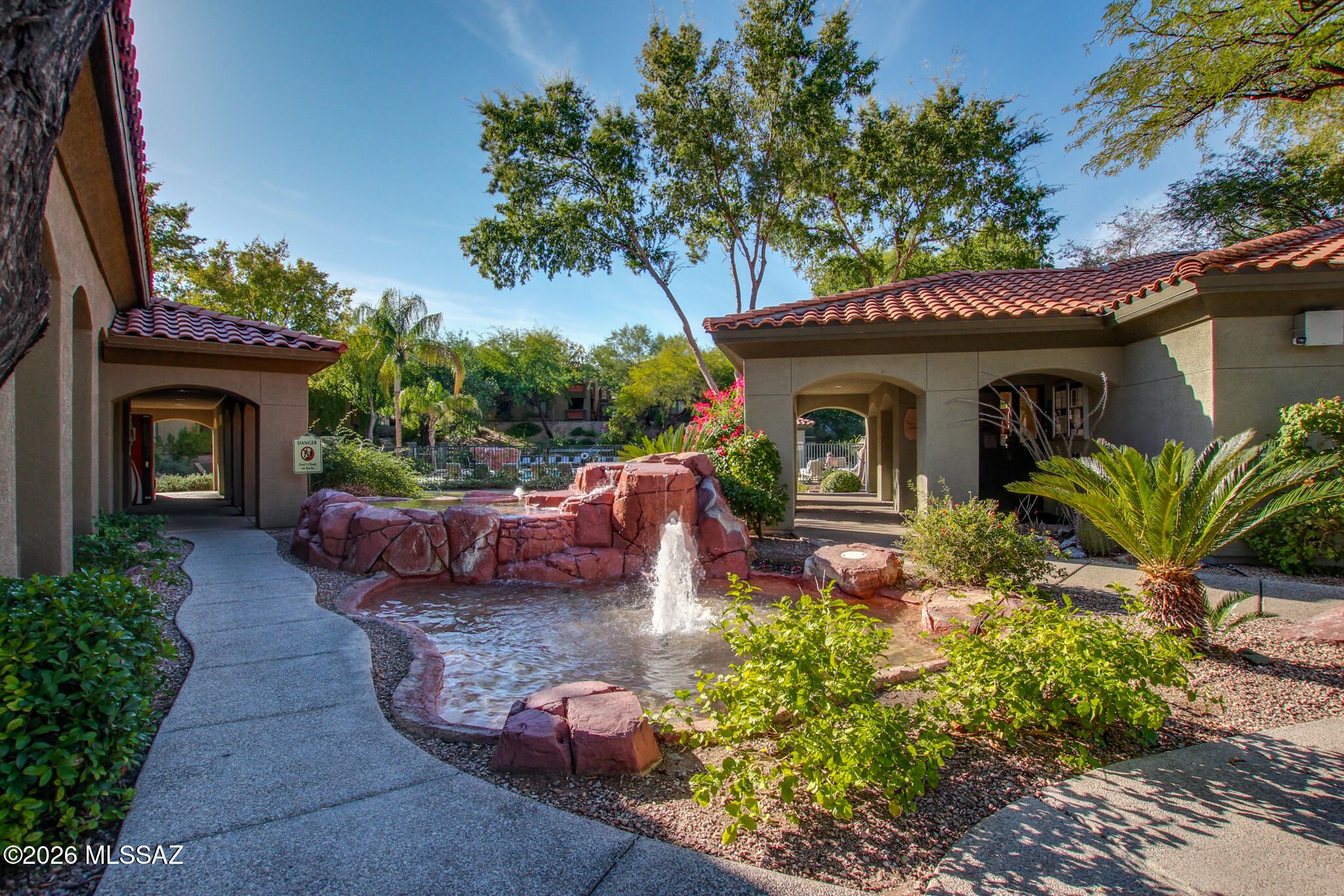 5751 N Kolb Road 42202