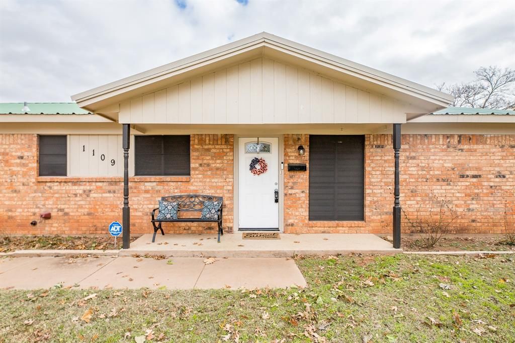 1109 Ruby Road
