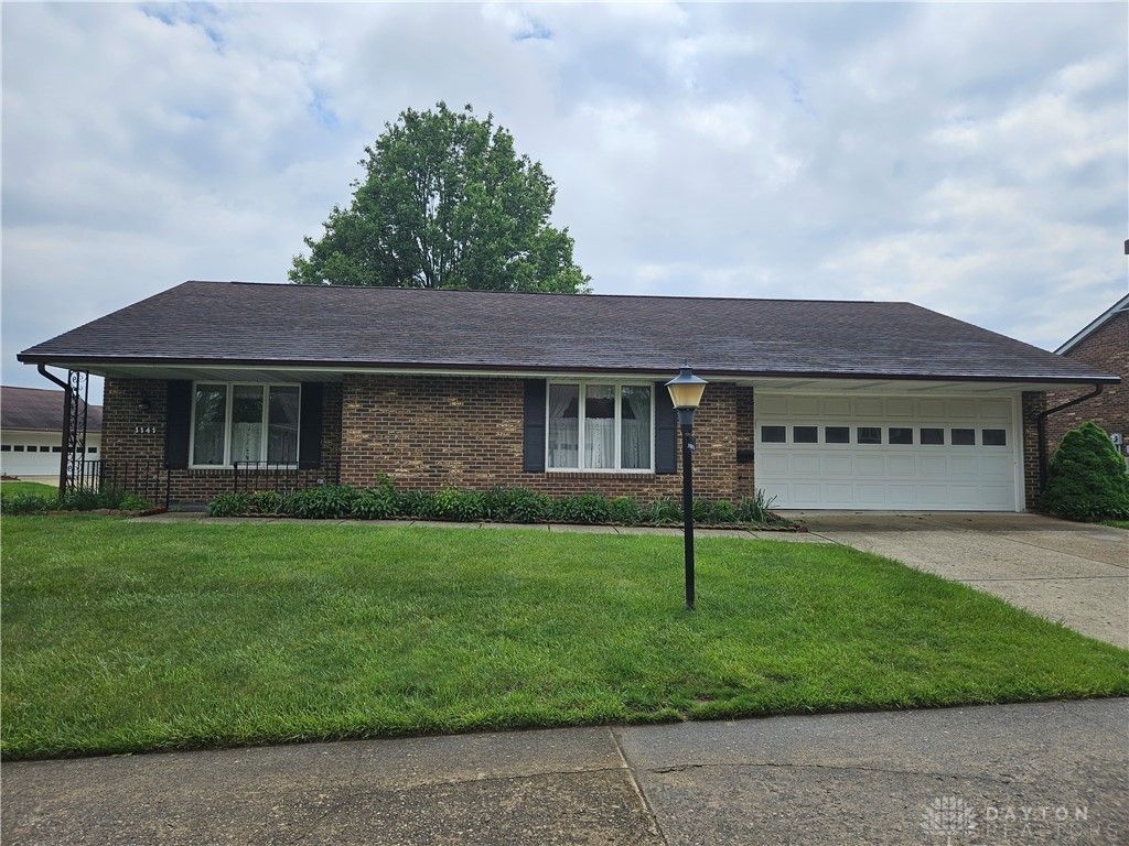 1141 W Brixton Drive