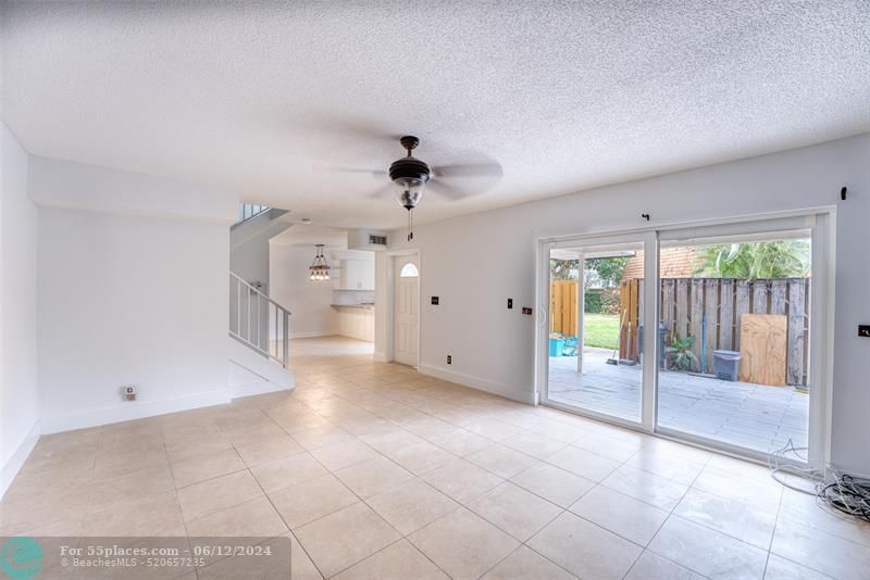 9100 Sw 22nd Ct D2