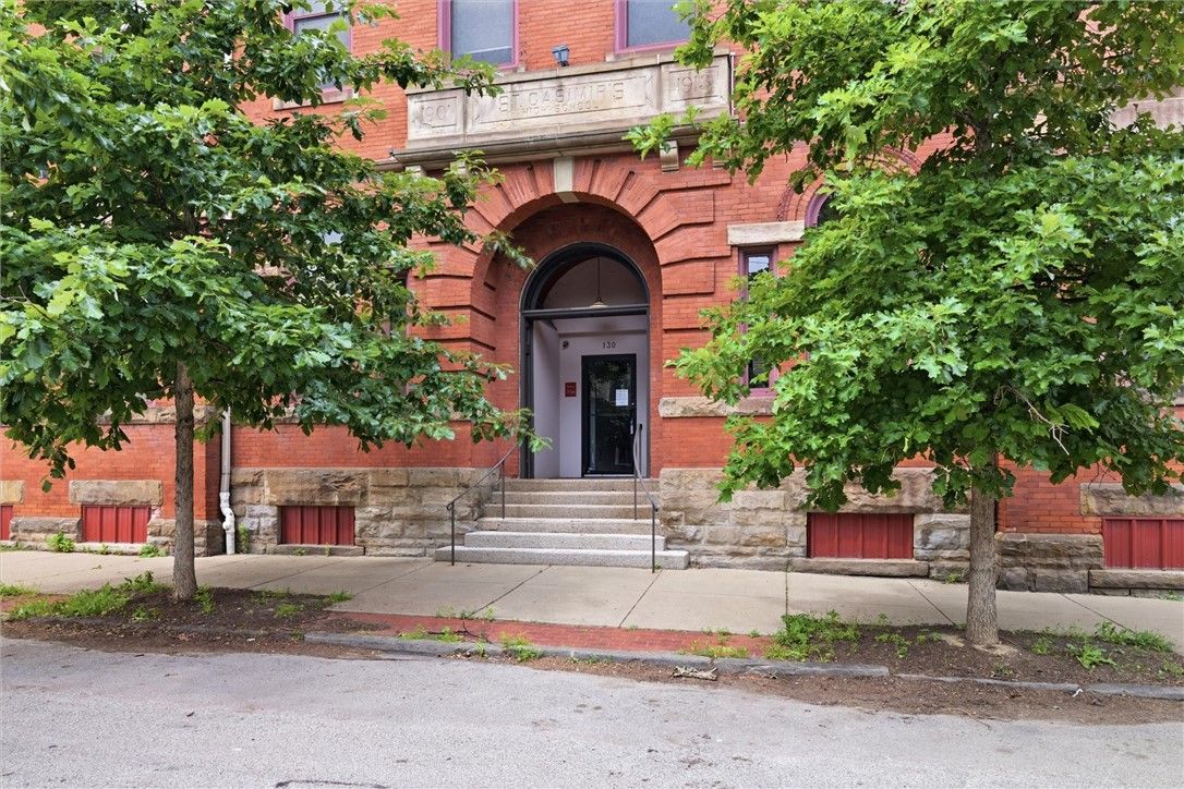 130 S 22nd St 2F