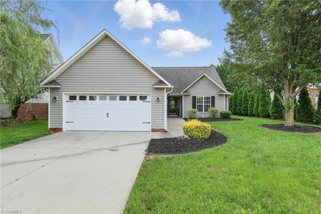4727 Eagle Path