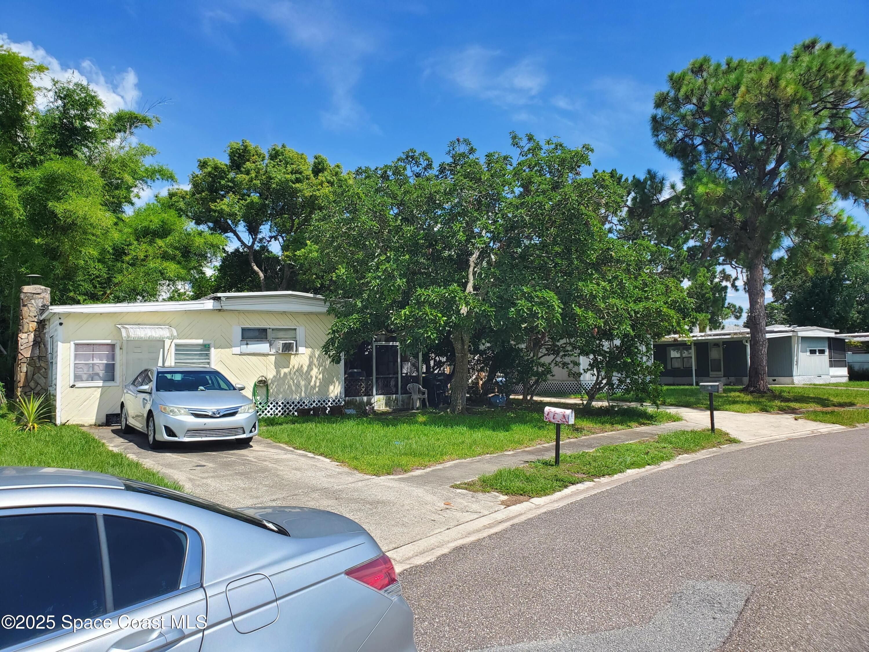 1172 Luther Drive