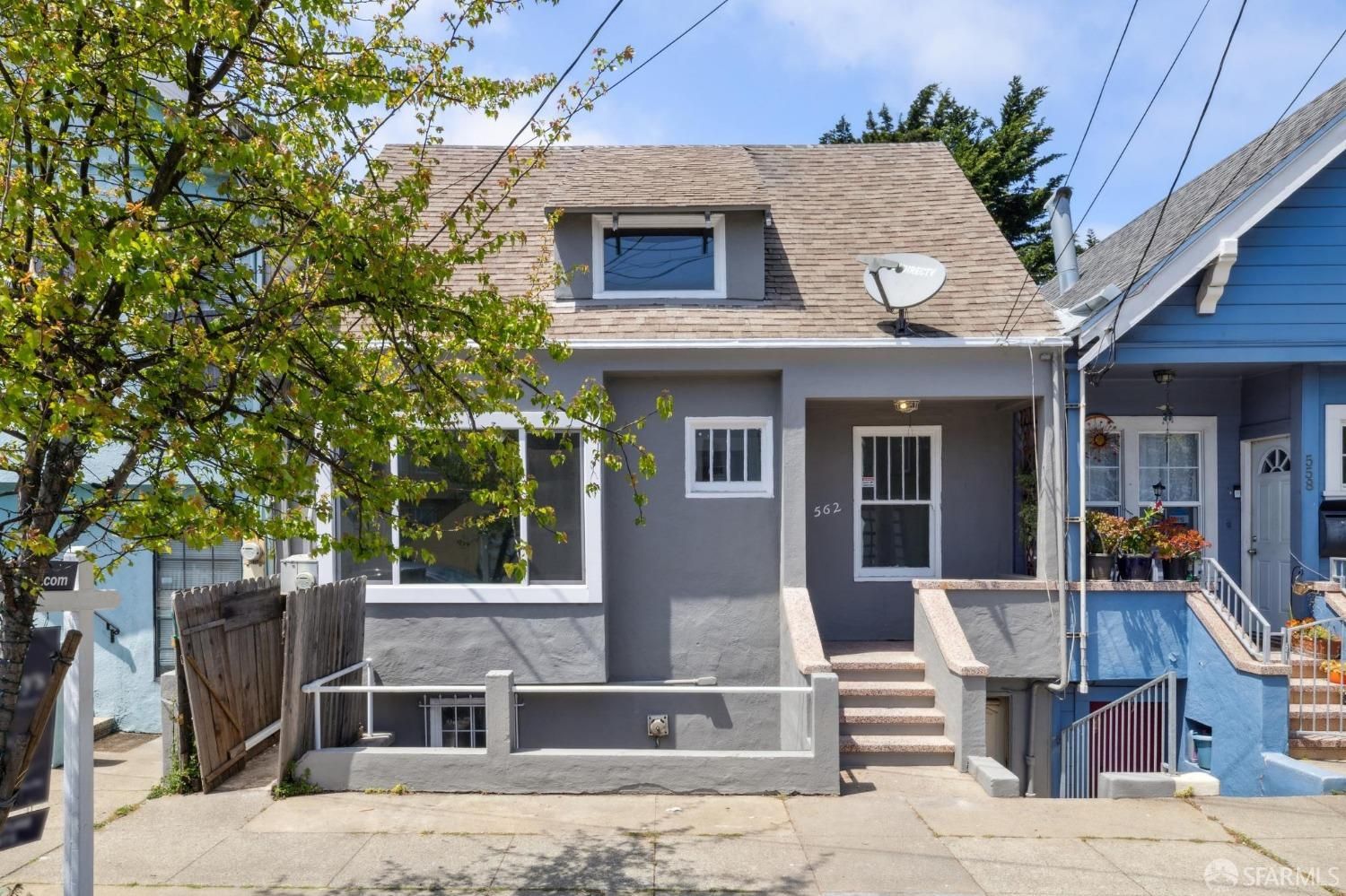 562 Naples Street
