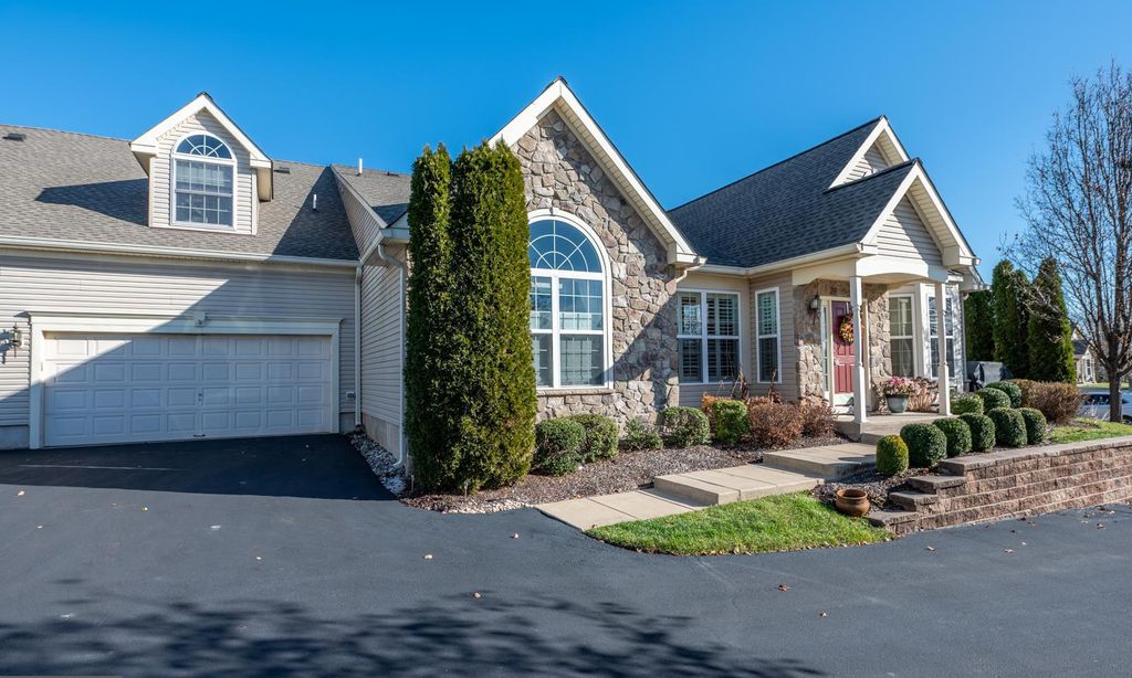 The Villas at Linfield